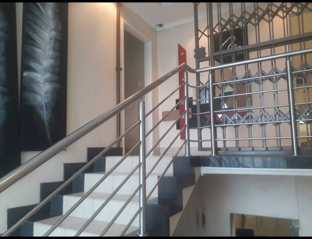 4 BEDROOM HOUSE FOR SALE IN ZINNIAVILLE